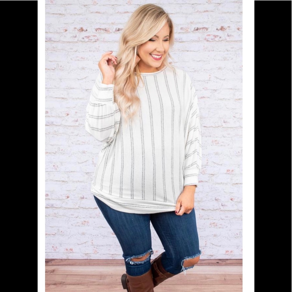 Chic Soul White w/grey stripes top 1X NWOT